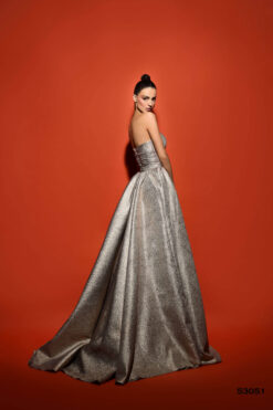 Vestido de Fiesta y Festera modelo 53051 de Lucía 1990 en Valencia.