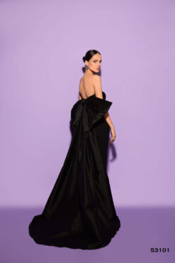 Vestido de Fiesta y Festera modelo 53101 de Lucía 1990 en Valencia.