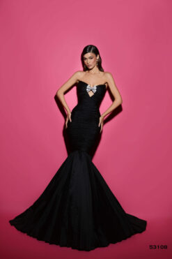 Vestido de Fiesta y Festera modelo 53108 de Lucía 1990 en Valencia.