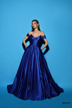 Vestido de Fiesta y Festera modelo 53131 de Lucía 1990 en Valencia.