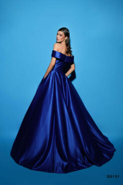 Vestido de Fiesta y Festera modelo 53131 de Lucía 1990 en Valencia.