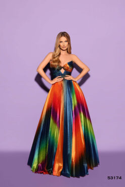 Vestido de Fiesta y Festera modelo 53174 de Lucía 1990 en Valencia.