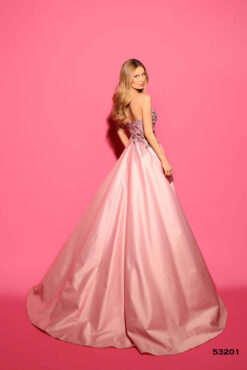 Vestido de Fiesta y Festera modelo 53201 de Lucía 1990 en Valencia.