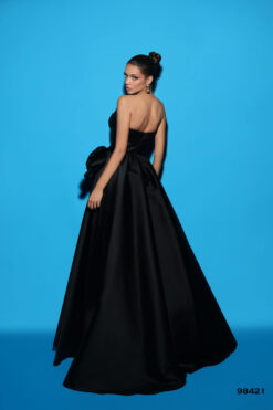 Vestido de Fiesta y Festera modelo 98421 de Lucía 1990 en Valencia.