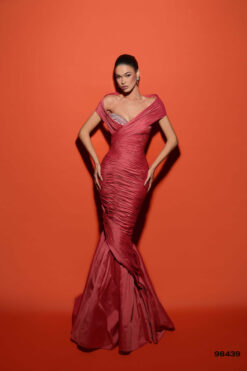 Vestido de Fiesta y Festera modelo 98439 de Lucía 1990 en Valencia.