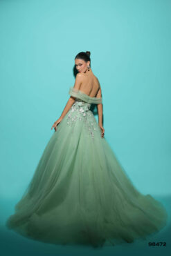 Vestido de Fiesta y Festera modelo 98472 de Lucía 1990 en Valencia.